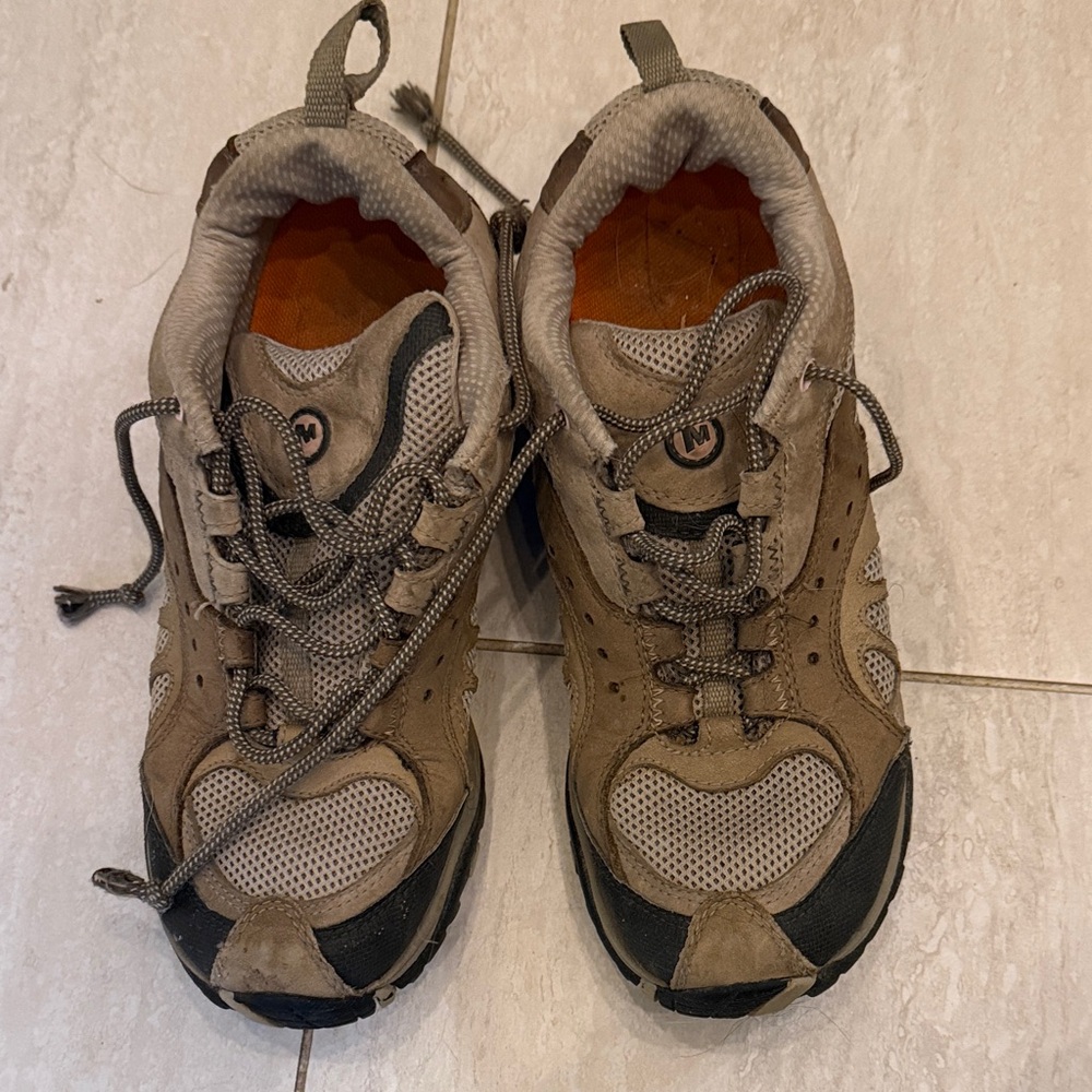 Merrell women’s  Tan and Black Athletic Shoes